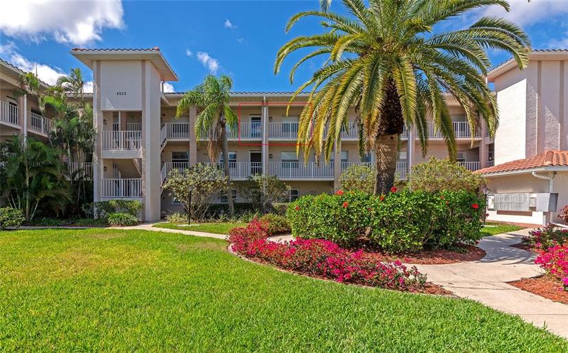 Picture of 6503 Stone River Road Unit 305, Bradenton FL 34203