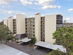 Picture of 2900 Cove Cay Drive Unit 6G, Clearwater, FL 33760