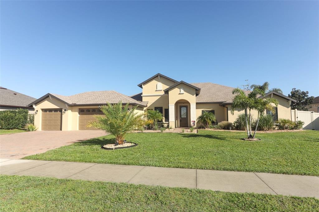 Picture of 9716 Royal Vista Avenue, Clermont, FL 34711