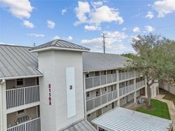 Picture of 21103 Patio View Court Unit 3305, Lutz, FL 33558