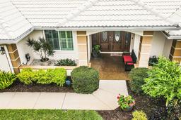 Picture of 557 Warwick Court, Venice, FL 34293