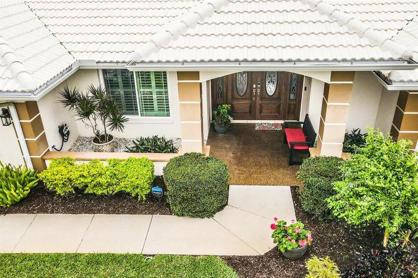 Picture of 557 Warwick Court, Venice FL 34293