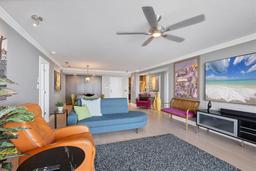 Picture of 101 S Gulfstream Avenue Unit 15H, Sarasota, FL 34236