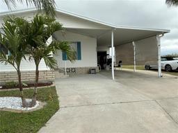 Picture of 606 Village Boulevard, Frostproof, FL 33843