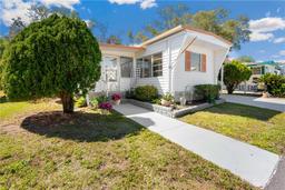 Picture of 585 Sky Harbor Drive Unit 416, Clearwater, FL 33759