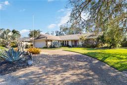 Picture of 3876 Torrey Pines Boulevard, Sarasota, FL 34238