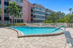 Picture of 131 Bluff View Drive Unit 409, Belleair Bluffs, FL 33770