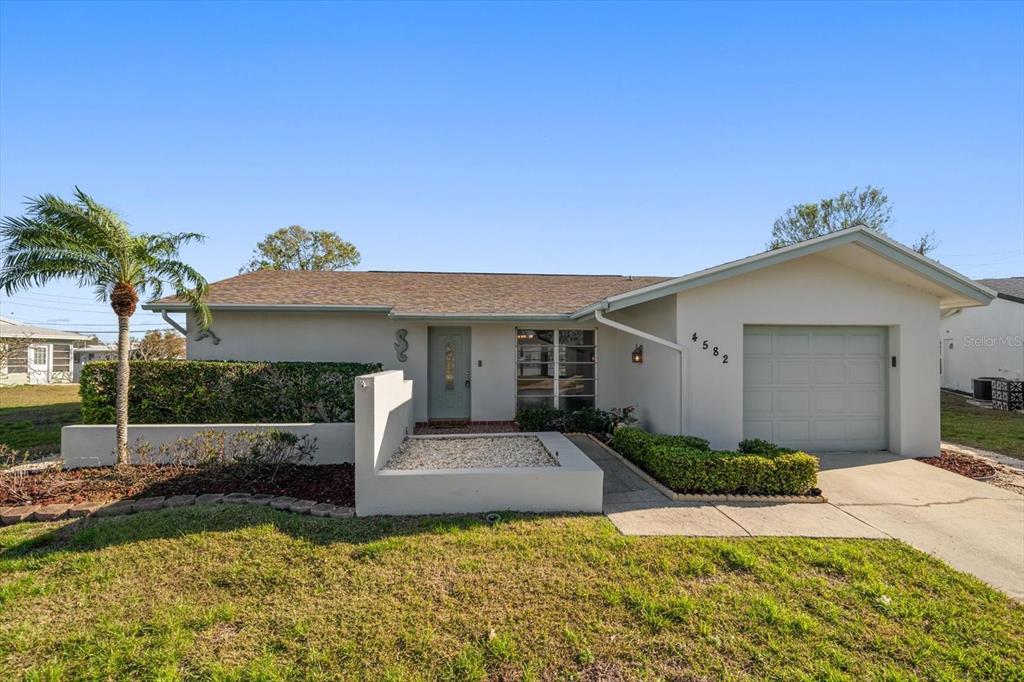 Picture of 4582 Fox Lake Court, Clearwater, FL 33762