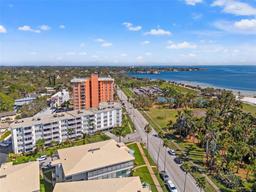 Picture of 1100 N Shore Drive Ne Unit 304, St Petersburg, FL 33701