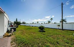 Picture of 19 Drury Lane, Tarpon Springs, FL 34689