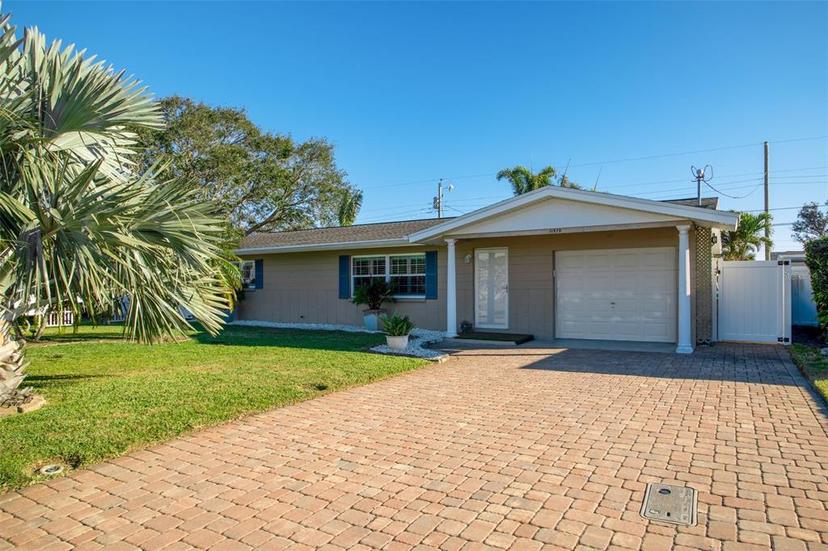 Picture of 11970 80Th Avenue, Seminole FL 33772