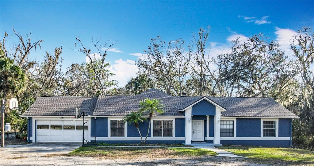 Picture of 11335 Mcmullen Loop, Riverview, FL 33569