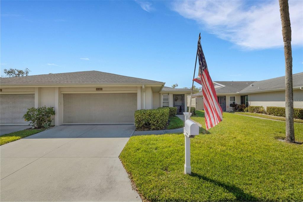 Picture of 4348 Bowling Green Circle Unit 9, Sarasota, FL 34233