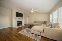 Picture of 6833 Dove Meadow Trail, Lakeland, FL 33810