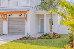 Picture of 606 Yupon Avenue, New Smyrna Beach, FL 32169