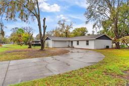 Picture of 3325 Dove Lane, Mulberry, FL 33860