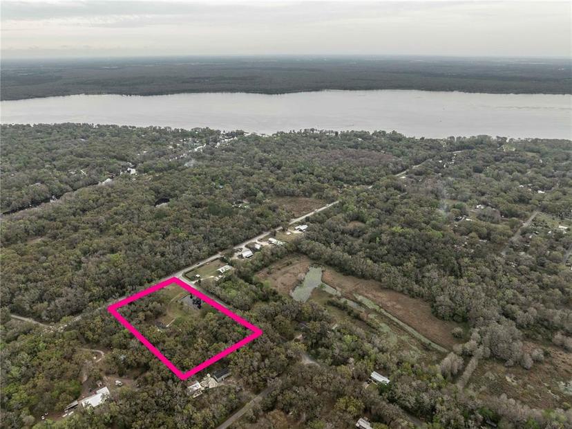 Picture of 2930 Cr 416N, Lake Panasoffkee FL 33538