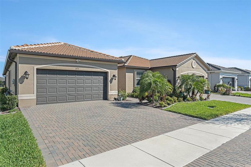 Picture of 4775 Avila Lakes Drive, Wimauma FL 33598