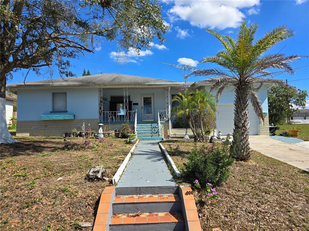 Picture of 915 Exmoor Way, Lake Wales, FL 33853