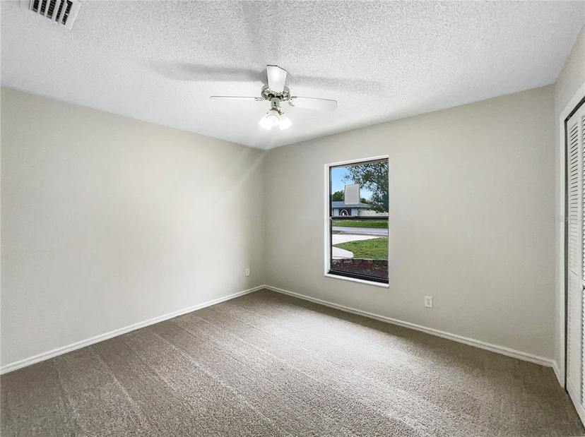 Picture of 832 Yellowbird Avenue, Deltona FL 32725