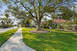 Picture of 1354 Lucaya Avenue, Venice, FL 34285