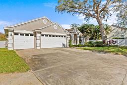 Picture of 726 Hidden Lake Drive, Tarpon Springs, FL 34689