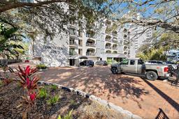 Picture of 105 4Th Avenue Ne Unit 218, St Petersburg, FL 33701