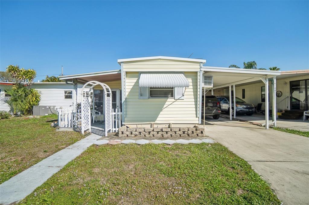 Picture of 12674 Seminole Boulevard Unit C47, Largo, FL 33778