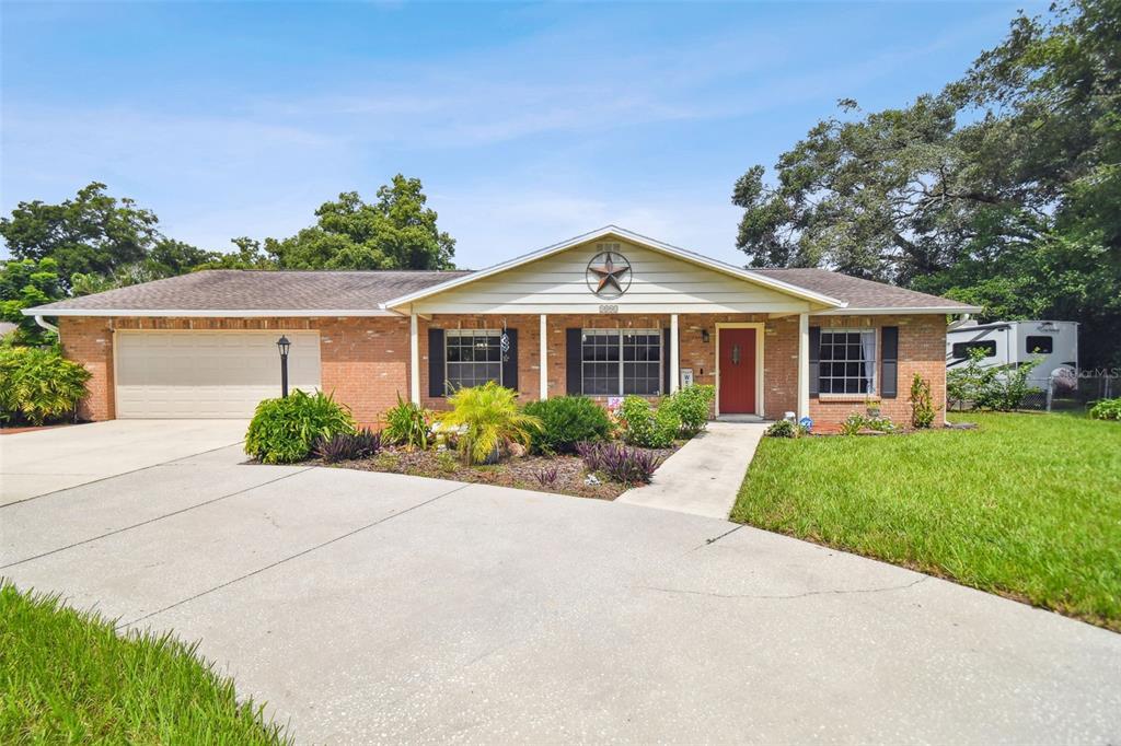 Picture of 1805 Parkwood Drive, Valrico, FL 33594