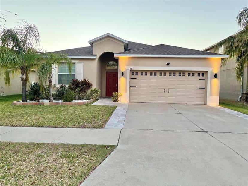 Picture of 924 Peregrine Hill Place, Ruskin FL 33570