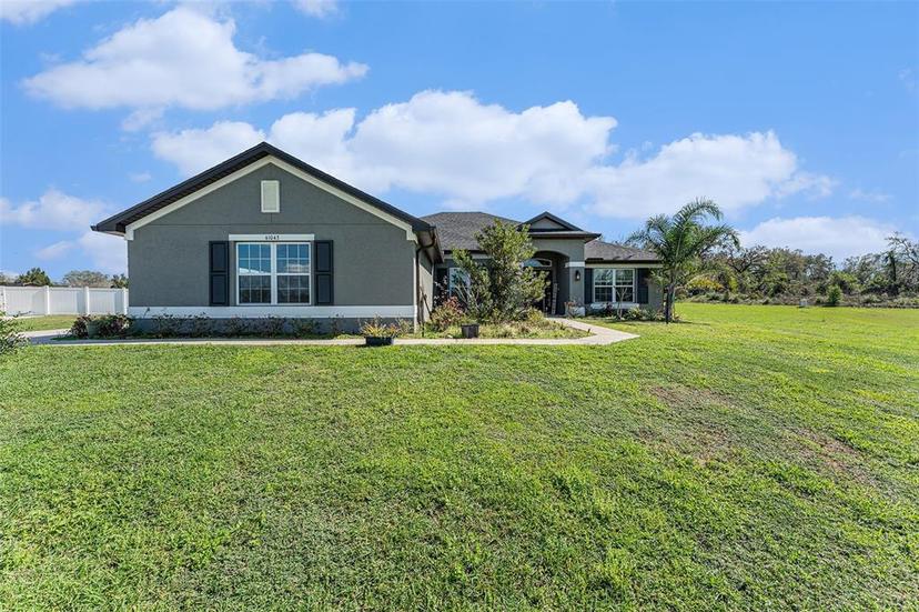 Picture of 41043 Stanton Hall Drive, Dade City FL 33525