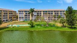 Picture of 3672 Lake Bayshore Drive Unit K327, Bradenton, FL 34205