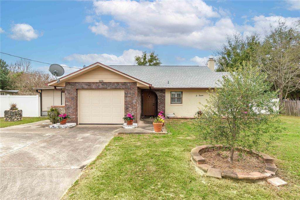 Picture of 12172 SE 96Th Terrace, Belleview, FL 34420