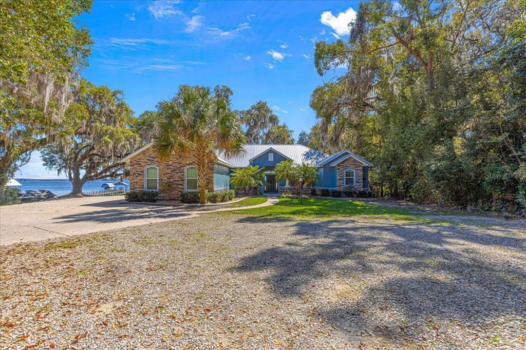 Picture of 12336 E Highway 25, Ocklawaha, FL 32179