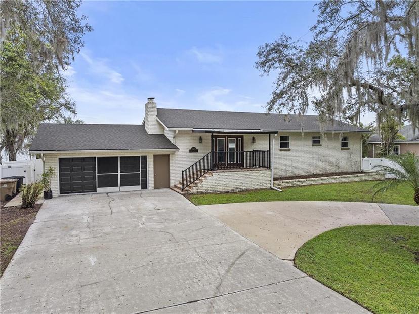 Picture of 31400 Saunders Drive, Tavares FL 32778