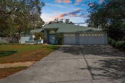 Picture of 13819 Eagles Rock Court, Hudson, FL 34667