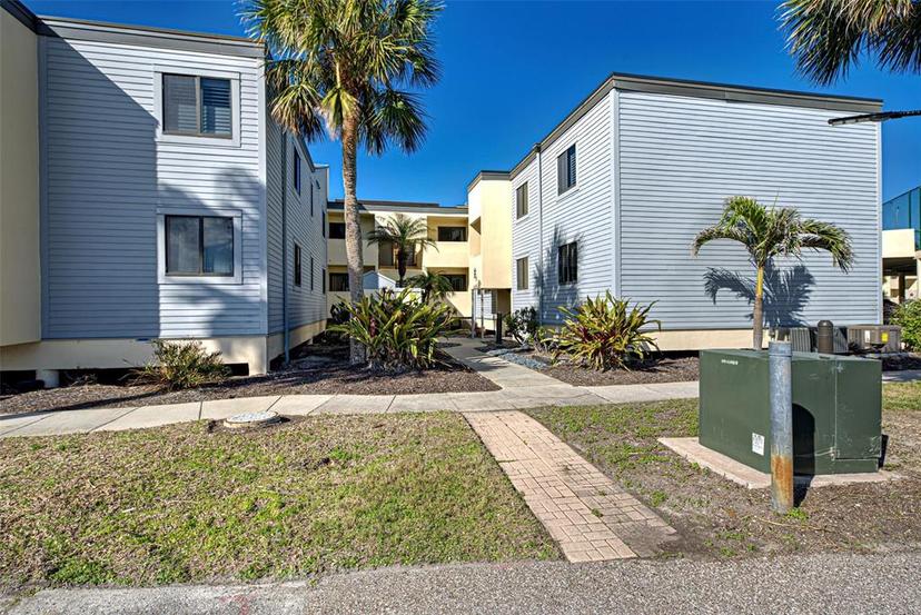 Picture of 700 Golden Beach Boulevard Unit 224, Venice FL 34285