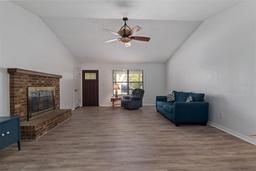 Picture of 492 SE 28Th Way, Melrose, FL 32666