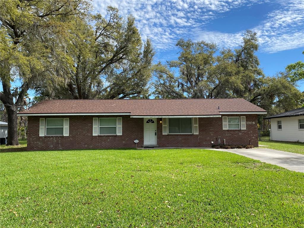 Picture of 1904 N Cross Street, Plant City, FL 33563