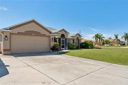 Picture of 604 SE 31St Terrace, Cape Coral, FL 33904