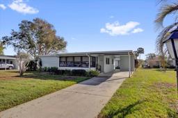 Picture of 2135 Canopy Circle Unit 137, Zellwood, FL 32798