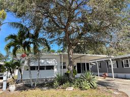 Picture of 613 Mount Piney Avenue Ne Unit 693, St Petersburg, FL 33702