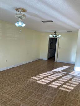 Picture of 5750 80Th Street N Unit A106, St Petersburg, FL 33709