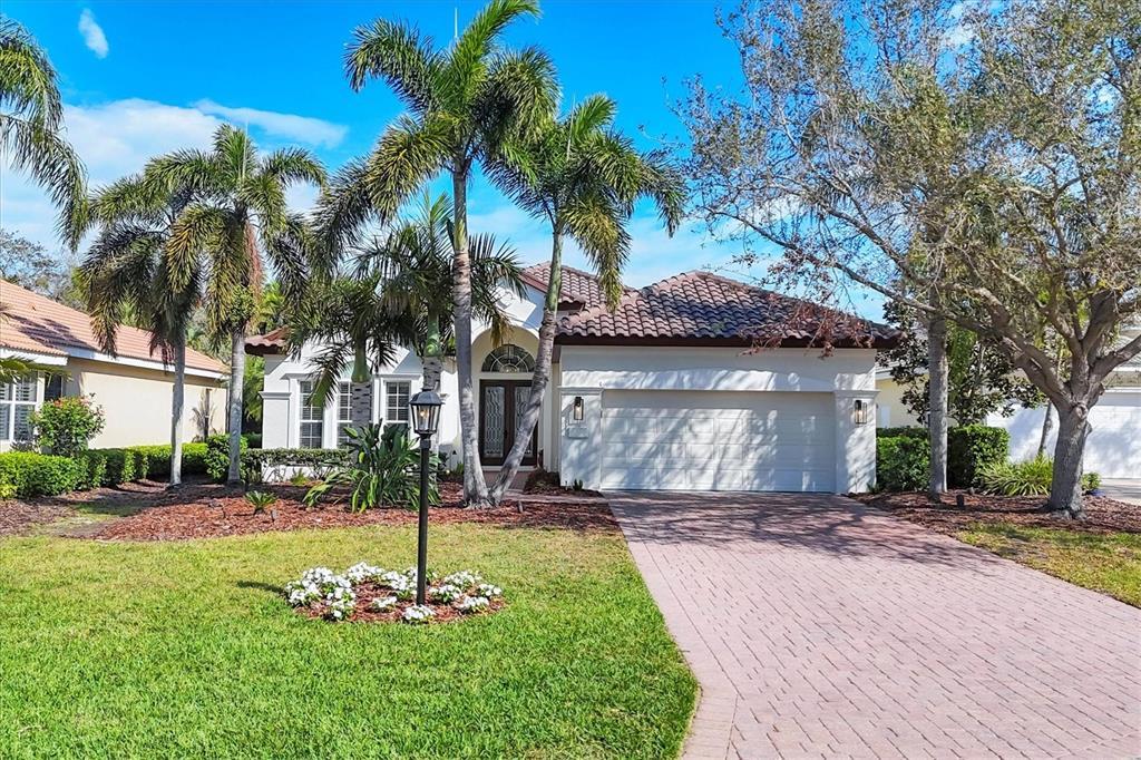 Picture of 8330 Abingdon Court, University Park, FL 34201