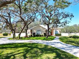 Picture of 11301 Sandpine Road, Riverview, FL 33569