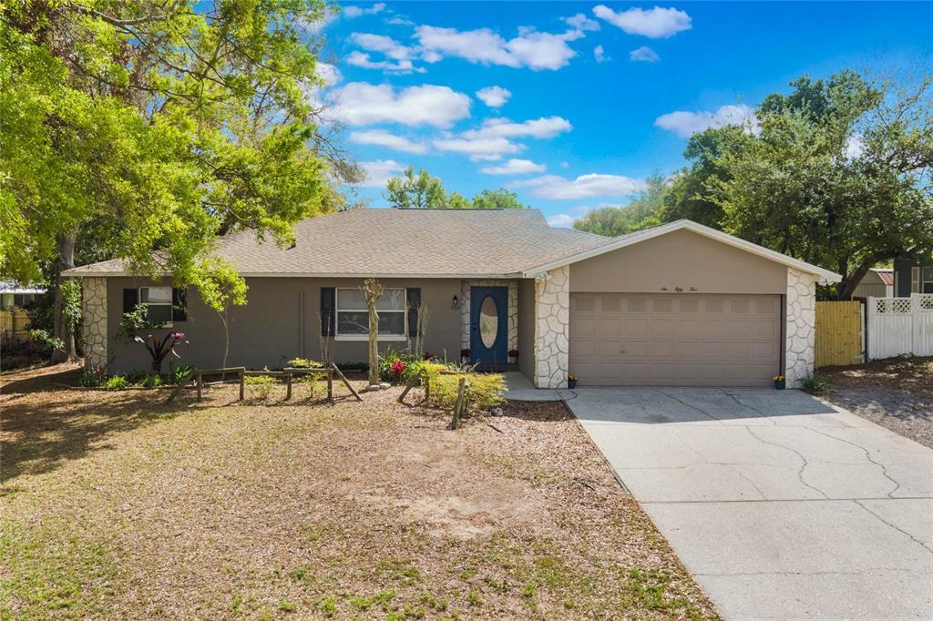 Picture of 655 E Lake View Road, Lake Alfred, FL 33850