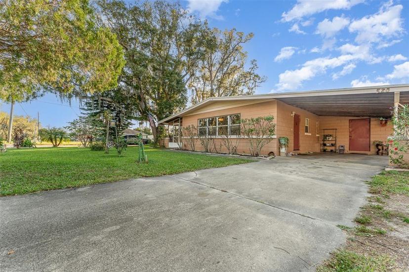 Picture of 520 S Orange Avenue, Fort Meade FL 33841