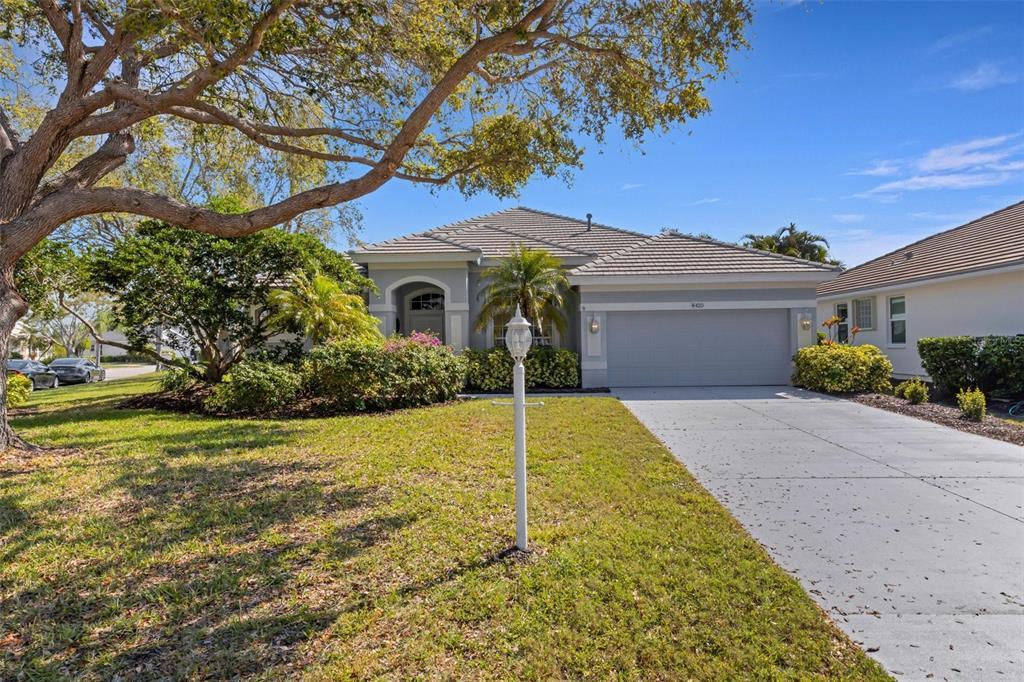 Picture of 8420 Sailing Loop, Lakewood Ranch, FL 34202