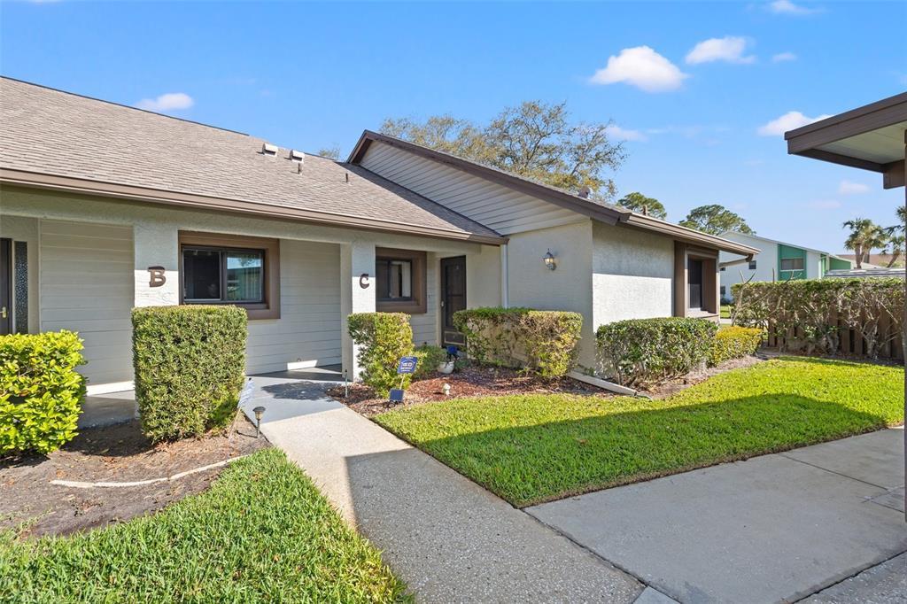 Picture of 2576 Laurelwood Drive Unit 13C, Clearwater, FL 33763