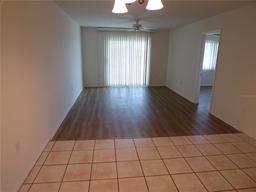 Picture of 649 S Tamiami Trail S Unit 304, Venice, FL 34285